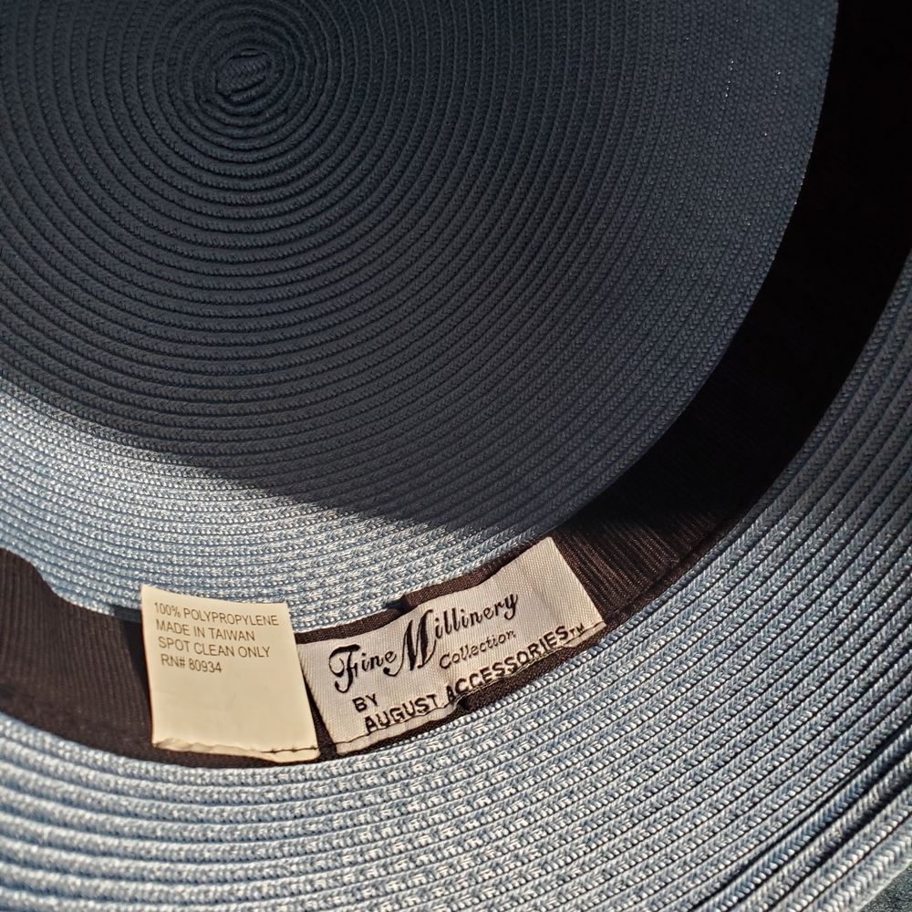 Women's Beautiful Blue Ribbon Hat - Picture 4 of 5